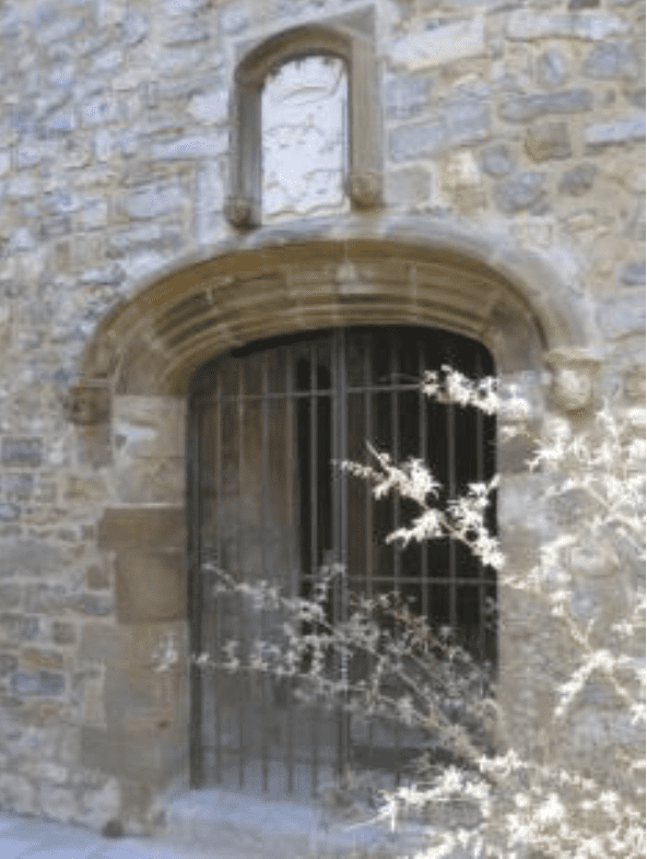 Château de Carcès - Porte en grès du XVème