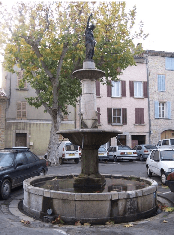 Restauration d’une fontaine de Carcès (83)