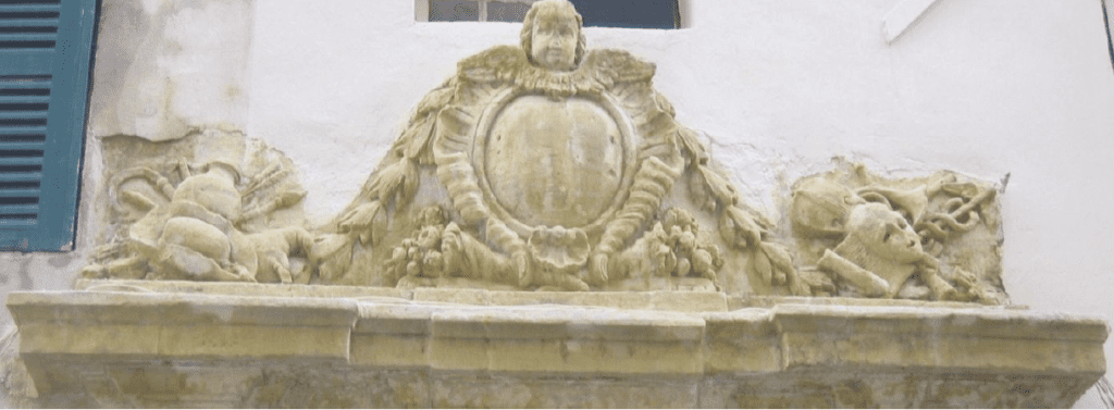 Porte de l’ancienne comédie de Toulon (83)