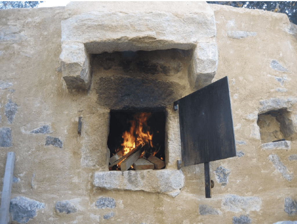 Restauration du four à pain du quartier Saint Antoine de CALENZANA(Corse)