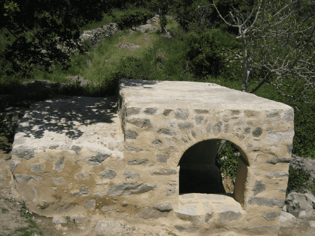 Restauration du lavoir de Montemaggiore(Corse)