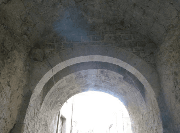 Restauration de l’arche de la porte Saint François de Brignoles(83)