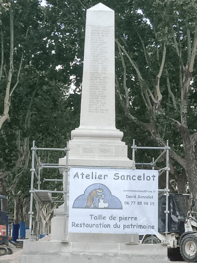 Déplacement et restauration du Monument aux Morts de Brignoles (83)