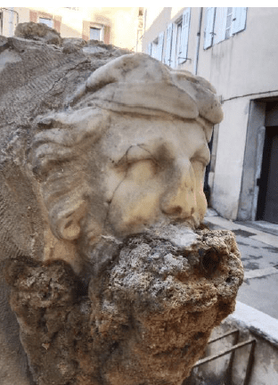 Restauration complète de la fontaine de Ste Barbe à Auriol (13)