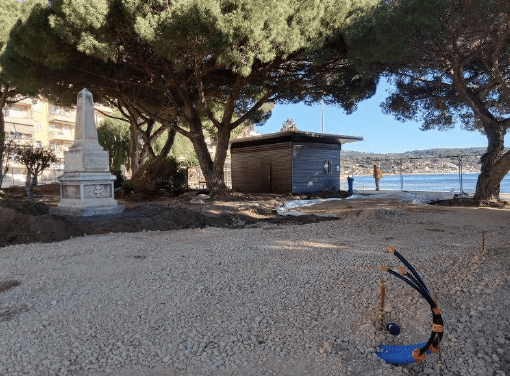 Déplacement et restauration de la Fontaine du Vieux Village à Mougins (06).