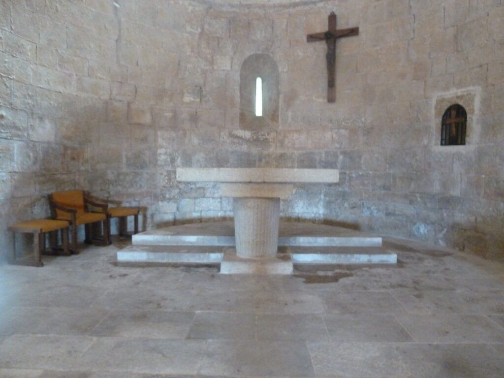 Autel eglise Tourtour